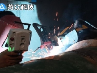 全自动焊接机器人